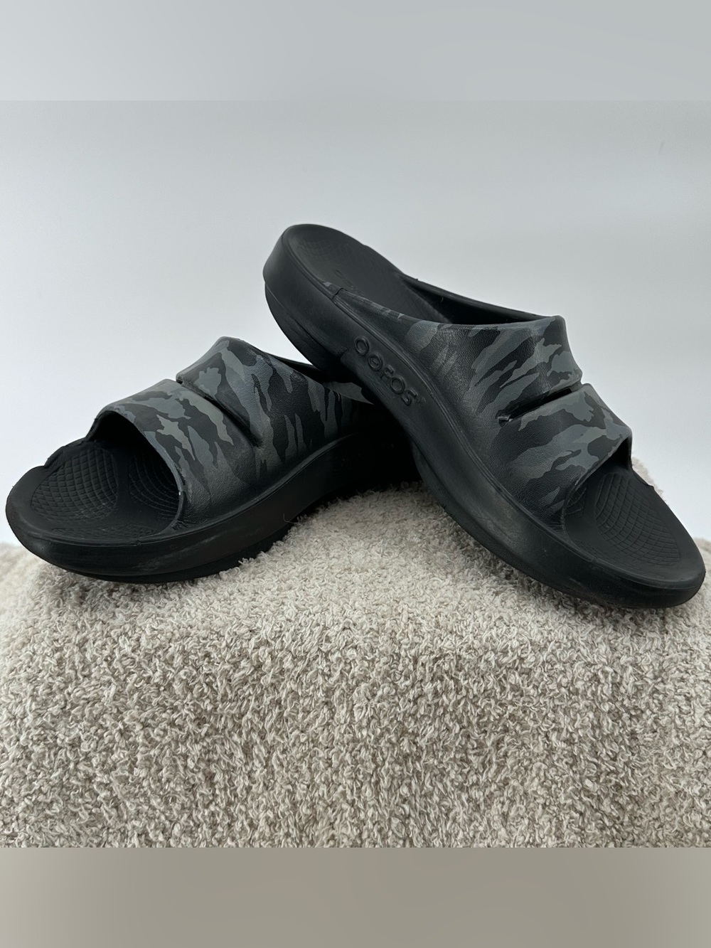 OOFOS OOahh Sport Slide Recovery Sandals - Adults